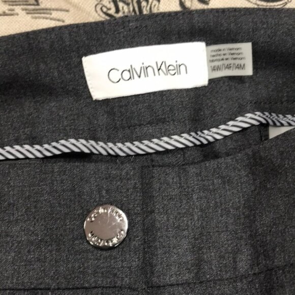 Calvin Klein Plus Size Zip-Pocket Pants - Picture 8 of 8